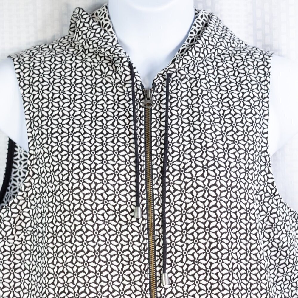 Christopher & Banks Size L white/black floral embroidered pattern hooded sleeve - Picture 3 of 10